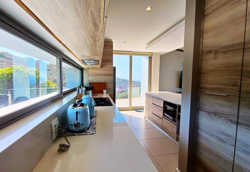 To Let 4 Bedroom Property for Rent in Pinnacle Point Golf Estate Western Cape